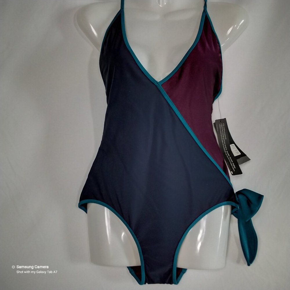 Mark By Marc Jacobs Unstoppable Lycra 1 Pc. Navy & Fuchsia Monokini NWT Sz. Med